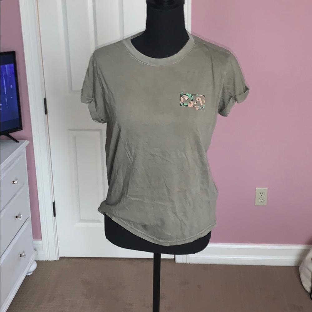 t shirt